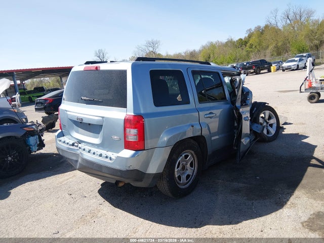 44621724 :رقم المزاد ، 1C4NJPFA0DD213329 vin ، 2013 Jeep Patriot Latitude مزاد بيع
