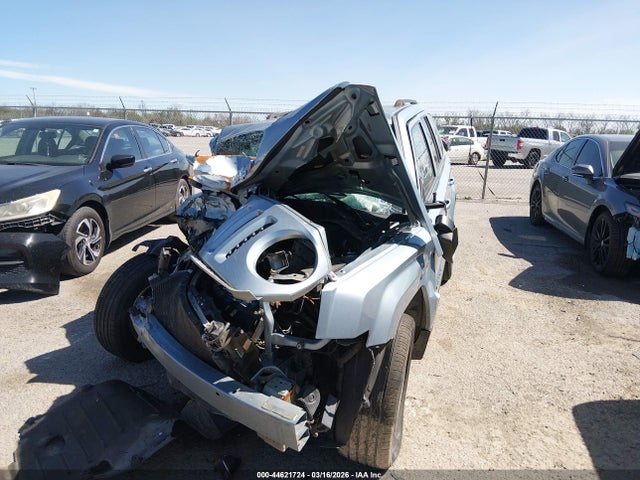 44621724 :رقم المزاد ، 1C4NJPFA0DD213329 vin ، 2013 Jeep Patriot Latitude مزاد بيع