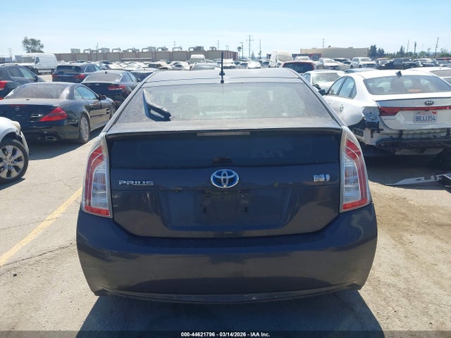 Toyota Prius Two 2015 JTDKN3DU7F1945331 Image 16