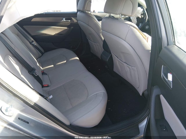 Продажа на аукционе авто 2017 Hyundai Sonata Sport 2.0t, vin: 5NPE34AB4HH576631, номер лота: 44621801