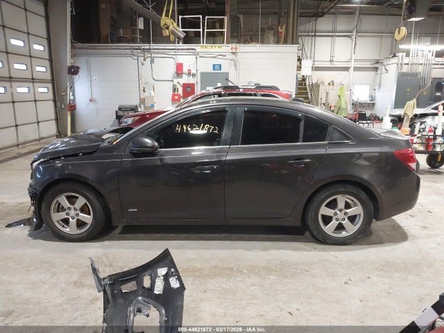 1G1PC5SB6F7236453 Chevrolet Cruze 1lt Auto