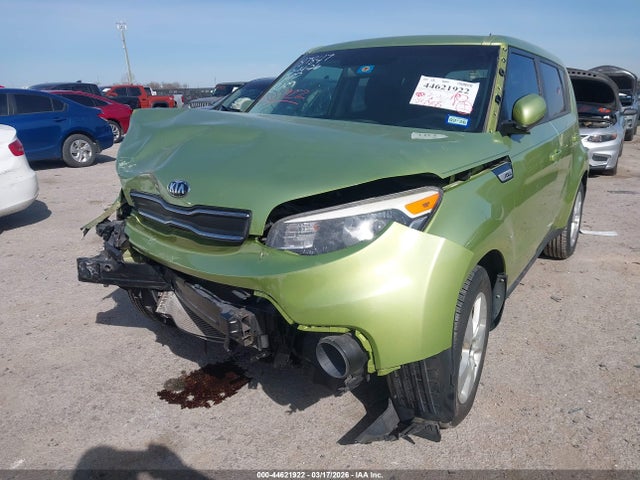 Продаж на аукціоні авто 2018 Kia Soul, vin: KNDJN2A27J7896842, номер лоту: 44621922