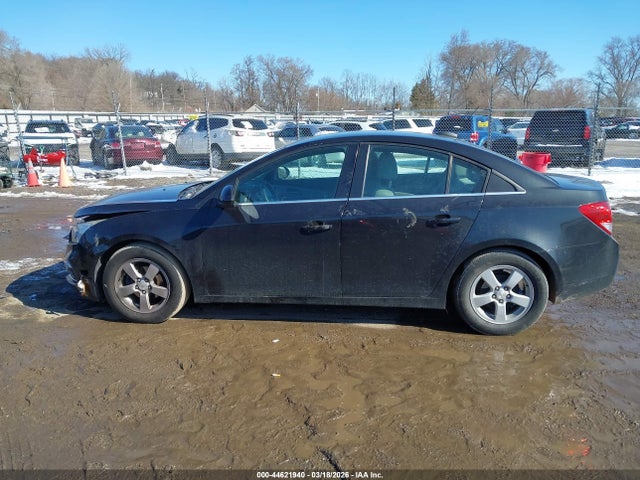 1G1PC5SB3F7157757 Chevrolet Cruze 1lt Auto