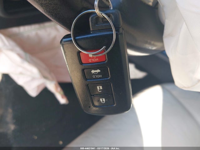 Toyota AVALON XLE 2014 4T1BK1EB4EU134623 Image 11