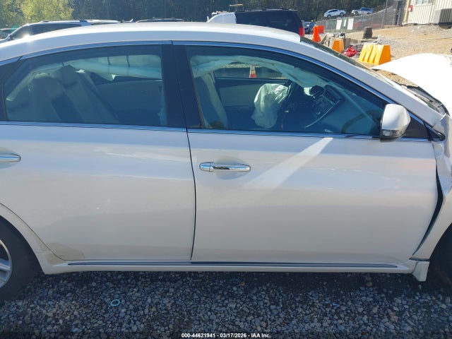 Toyota AVALON XLE 2014 4T1BK1EB4EU134623 Image 13