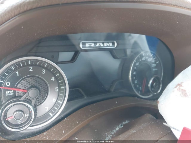 44621971 :رقم المزاد ، 1C6SRFRT4KN827222 vin ، 2019 Ram 1500 Laramie  4x4 6'4 Box مزاد بيع