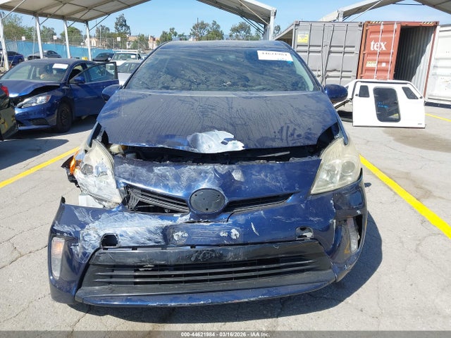 JTDKN3DUXF0479917 Toyota Prius Two