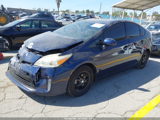 JTDKN3DUXF0479917 Toyota Prius Two