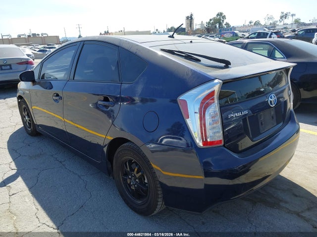JTDKN3DUXF0479917 Toyota Prius Two
