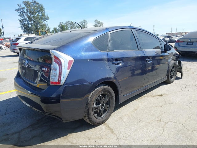 JTDKN3DUXF0479917 Toyota Prius Two