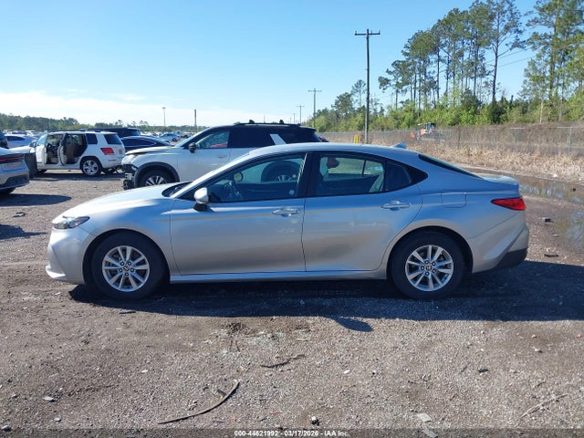 2025 Toyota Camry Le მანქანა იყიდება აუქციონზე, vin: 4T1DAACK1SU007175, აუქციონის ნომერი: 44621992