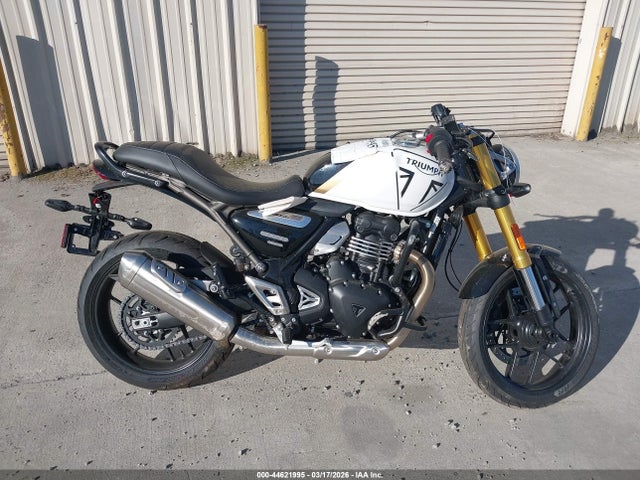 SMTT127Y8TNA43658 Triumph Motorcycle Speed 400