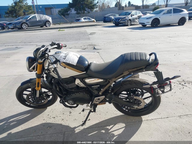 SMTT127Y8TNA43658 Triumph Motorcycle Speed 400