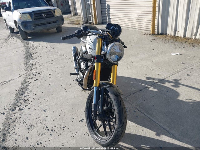 SMTT127Y8TNA43658 Triumph Motorcycle Speed 400