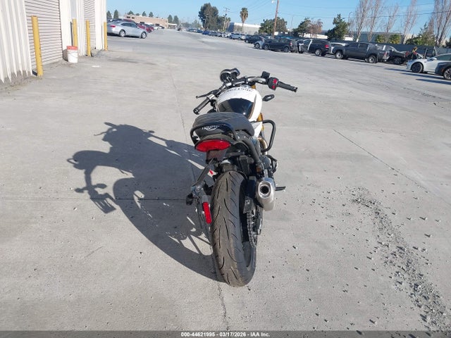 SMTT127Y8TNA43658 Triumph Motorcycle Speed 400