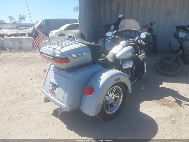 Harley-Davidson FLHTCUTG 2023 1HD1MAF20PB852398 Image 4