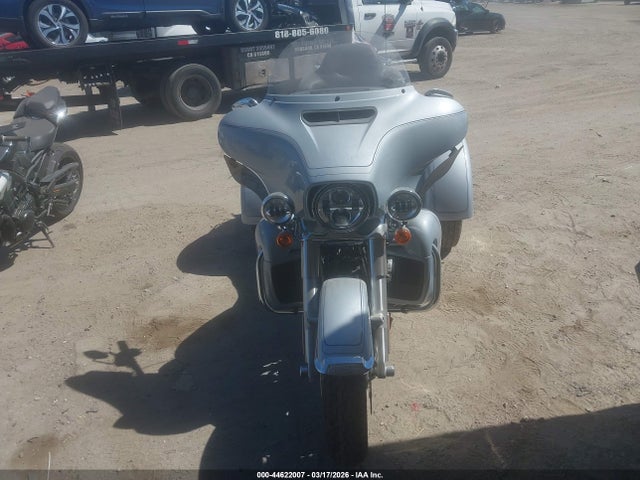 Harley-Davidson FLHTCUTG 2023 1HD1MAF20PB852398 Image 5