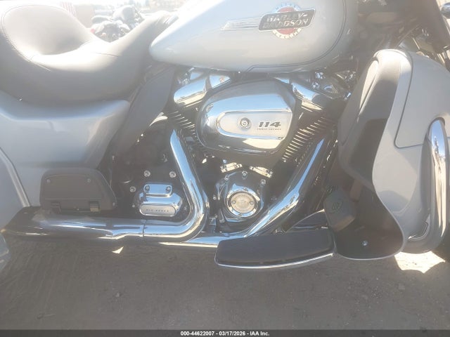 Harley-Davidson FLHTCUTG 2023 1HD1MAF20PB852398 Image 8