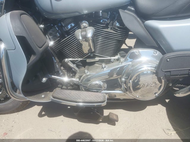 Harley-Davidson FLHTCUTG 2023 1HD1MAF20PB852398 Image 9