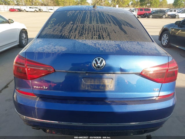 Продаж на аукціоні авто 2017 Volkswagen Passat 1.8t R-line, vin: 1VWDT7A38HC060674, номер лоту: 44622027