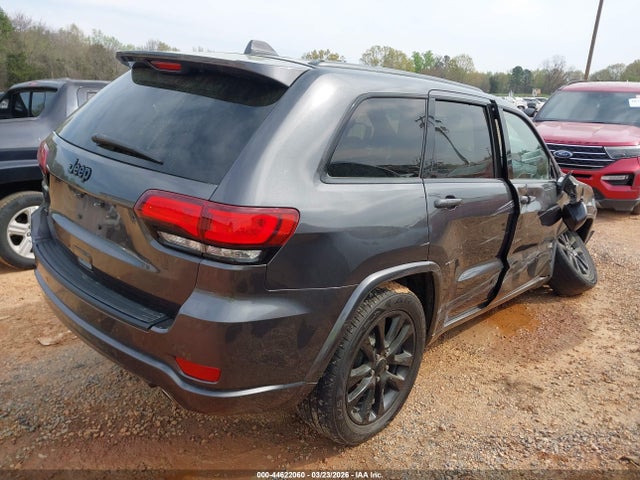 2017 JEEP GRAND CHEROKEE 1C4RJFAG7HC840399 Photo 3