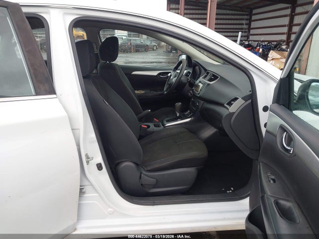 44622075 :رقم المزاد ، 3N1AB7AP6JY310778 vin ، 2018 Nissan Sentra S مزاد بيع