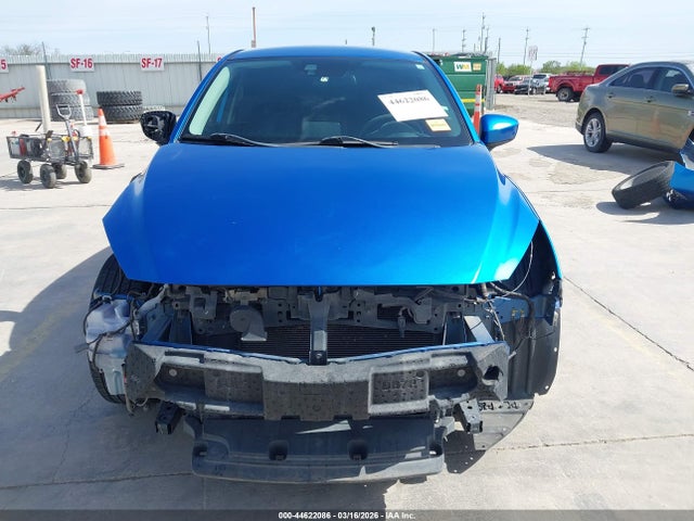 3MYDLBYVXHY158207 Toyota YARIS IA
