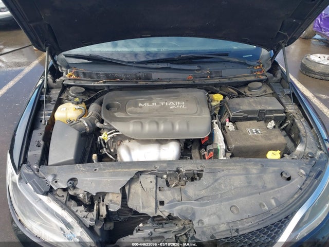 Продажа на аукционе авто 2015 Chrysler 200 Limited, vin: 1C3CCCAB4FN709021, номер лота: 44622096