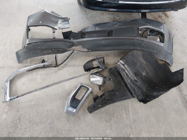 44622103 :رقم المزاد ، 1GKS1GKC8LR163716 vin ، 2020 Gmc Yukon Xl 2wd Slt مزاد بيع