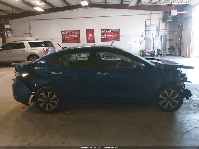 3KPA24AD4ME413091 KIA RIO S