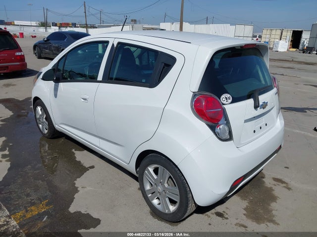 Chevrolet Spark Ls Cvt 2015 KL8CB6S96FC796887 Image 3