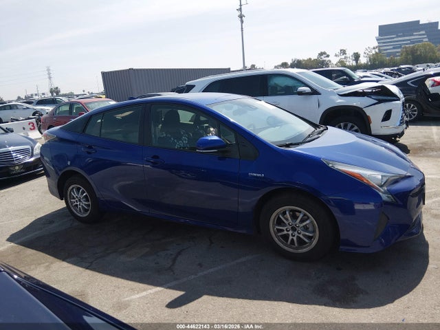 JTDKBRFU8H3533502 Toyota Prius Two