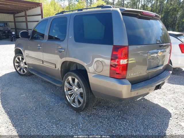 2013 CHEVROLET TAHOE 1GNSCBE01DR372489 Photo 2