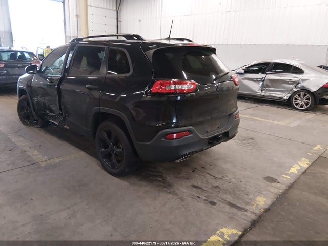1C4PJLAS1GW315491 Jeep Cherokee Altitude