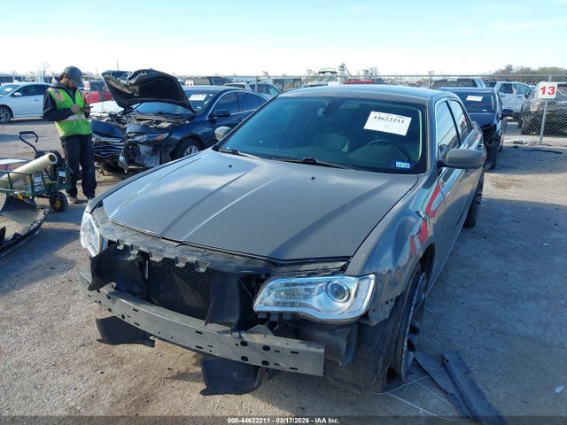 Aukcja sprzedaży 2018 Chrysler 300 Touring L, vin: 2C3CCAAG5JH253998, numer aukcji: 44622211