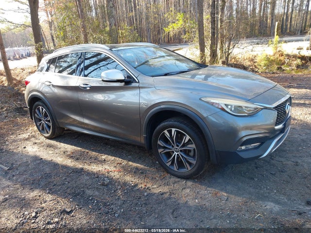 2017 INFINITI QX30 SJKCH5CR0HA030387