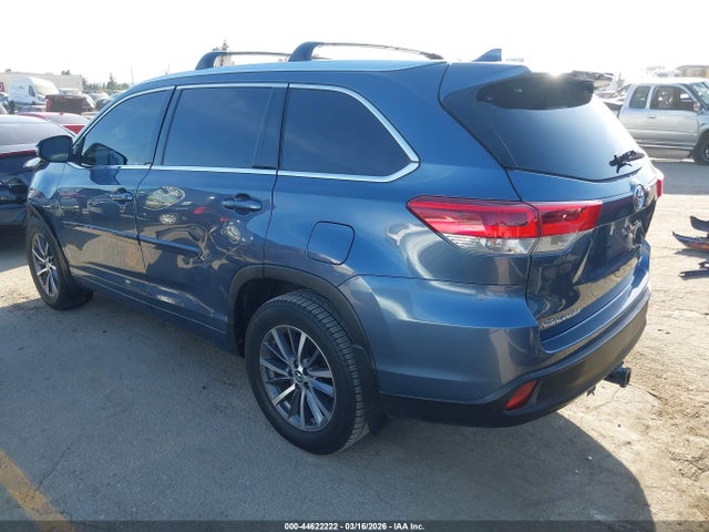 5TDJZRFHXJS896608 Toyota Highlander Xle