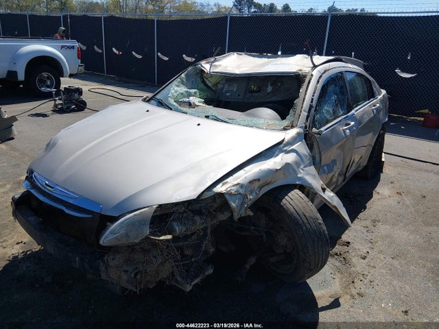 2014 Chrysler 200 Lx მანქანა იყიდება აუქციონზე, vin: 1C3CCBAB7EN121896, აუქციონის ნომერი: 44622223