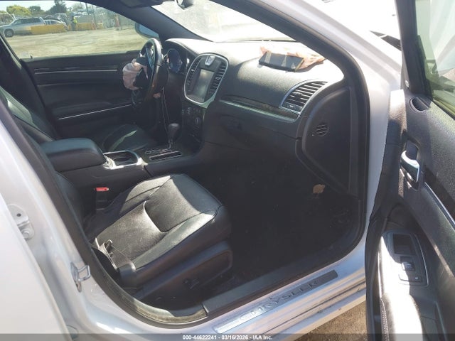 Auction sale of the 2013 Chrysler 300c, vin: 2C3CCAET6DH650549, lot number: 44622241