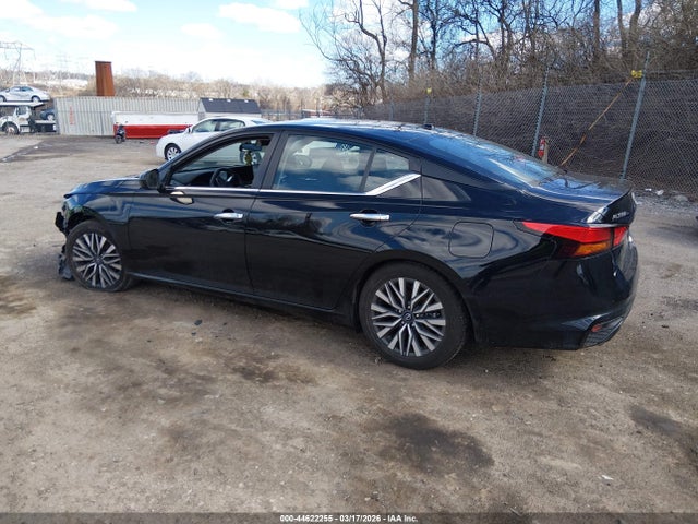 44622255 :رقم المزاد ، 1N4BL4DV7PN373875 vin ، 2023 Nissan Altima Sv Fwd مزاد بيع