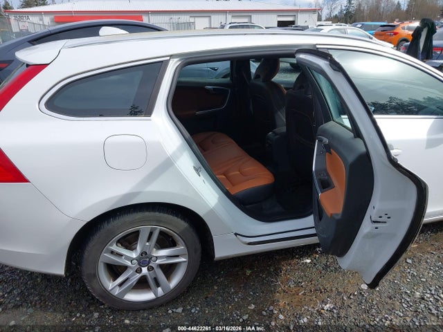 Volvo V60 T5 Premier 2015 YV140MEK2F1263798 Image 8
