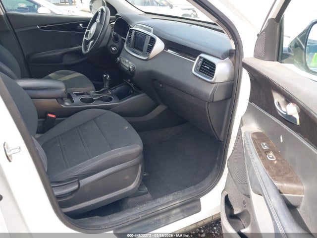 5XYPG4A37HG253056 KIA Sorento 2.4l Lx