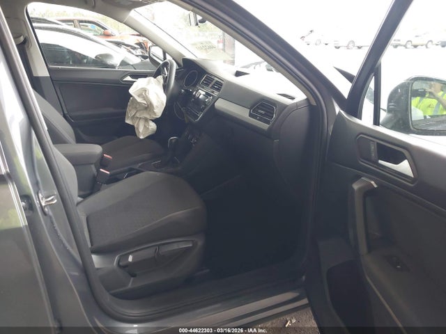 44622303 :رقم المزاد ، 3VV1B7AX4KM140444 vin ، 2019 Volkswagen Tiguan 2.0t S مزاد بيع