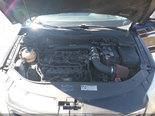 2010 Volkswagen Cc Luxury მანქანა იყიდება აუქციონზე, vin: WVWHP7AN7AE559289, აუქციონის ნომერი: 44622312