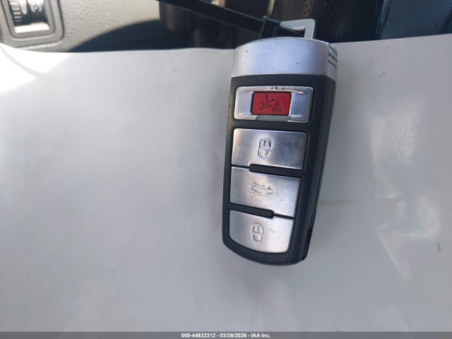 2010 Volkswagen Cc Luxury მანქანა იყიდება აუქციონზე, vin: WVWHP7AN7AE559289, აუქციონის ნომერი: 44622312