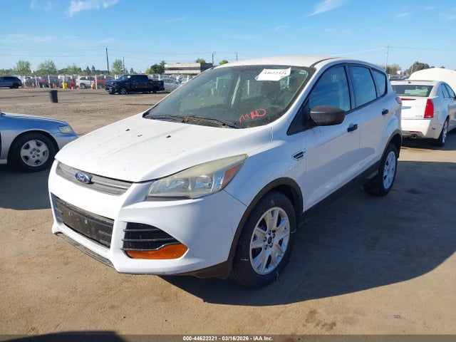 Ford ESCAPE S 2015 1FMCU0F79FUA92504 Image 2