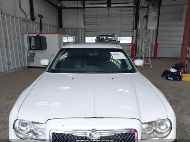 2010 CHRYSLER 300C 2C3CA9CT7AH328909 Photo 5