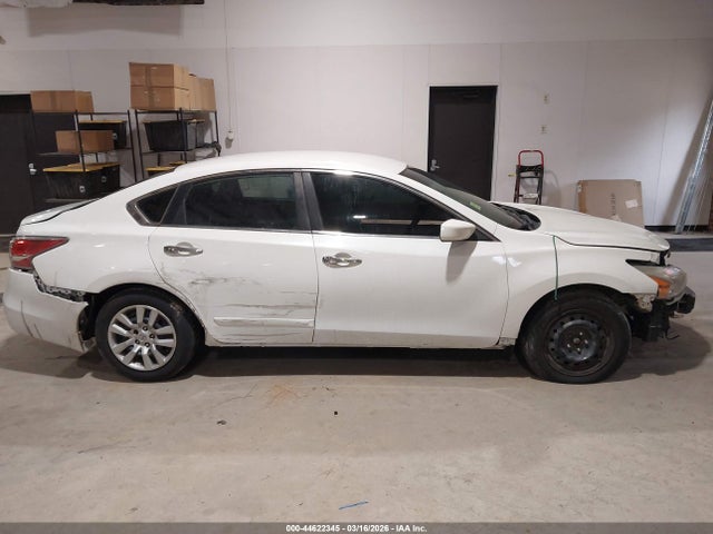Auction sale of the 2015 Nissan Altima 2.5 S, vin: 1N4AL3AP4FN863605, lot number: 44622345
