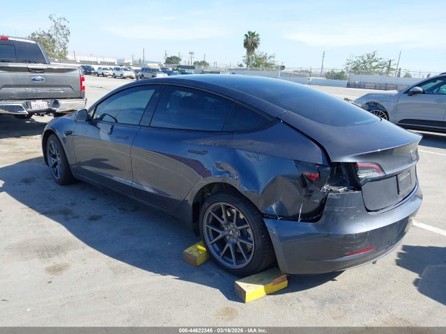 44622346 :رقم المزاد ، 5YJ3E1EA2NF240374 vin ، 2022 Tesla Model 3 Rear-wheel Drive مزاد بيع