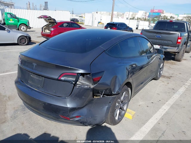 44622346 :رقم المزاد ، 5YJ3E1EA2NF240374 vin ، 2022 Tesla Model 3 Rear-wheel Drive مزاد بيع